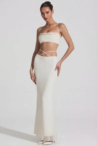 pisa embellished cross back crop top i vitt 1 330x495 - Pisa Embellished Cross Back Crop Top i vitt