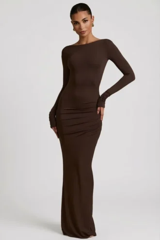 Regine Modal Ruched Backless Maxiklänning i chokladbrunt