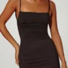 Ryatt rynkad bodycon-maxiklänning i svart
