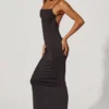 Ryatt rynkad bodycon-maxiklänning i svart