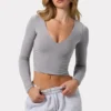 Rynkad långärmad crop top i grått