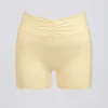 Rynkade minishorts i citrongul melerad