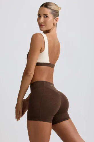 Rynkade minishorts i pecanmarl