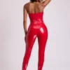 Samara vinylleggings med hög V-midja i eldröd
