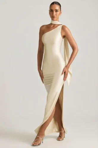 Sheril asymmetrisk maxiklänning med scarf-detaljer i ivory