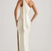 Sheril asymmetrisk maxiklänning med scarf-detaljer i ivory
