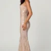 Sima Embellished Square Neck Lace Gown i Pale Peach