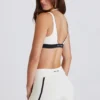 Soft Active Contrast minishorts i elfenben