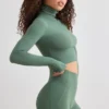 Soft Active-crop-top med hög hals i khaki