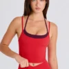 Soft Active Layered Cropped Tank Top i Strawberry Red