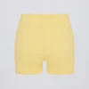 Soft Active Pocket V-Waist Mini Shorts i Lemon