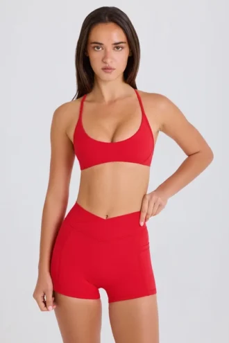 Soft Active Pocket V-Waist Mini Shorts i Strawberry Red