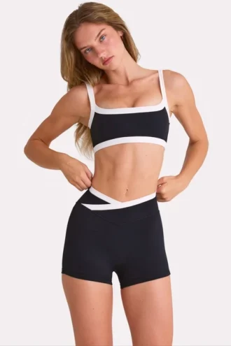 Soft Active Shorts  i svart
