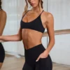 Soft Active V-Waist Pocket Mini Shorts i svart