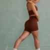 Super Sculpt Mini Shorts i brunt