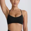 Super Sculpt sömlös sport-BH med korsad rygg i svart