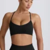 Super Sculpt sömlös sport-BH med korsad rygg i svart