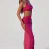 Suvi asymmetrisk maxiklänning med rynkad halsringning i fuchsia