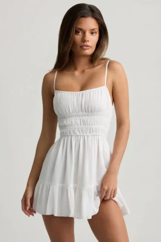 Tessara Shirred Camisole Miniklänning i vitt