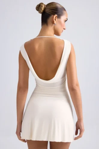 Tigen Off-Shoulder Cowl-Back A-Line Miniklänning i Ivory