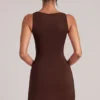 Tula Mid-Rise Bodycon Ultra Mini Kjol med spalt i chokladbrunt
