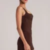Tula Mid-Rise Bodycon Ultra Mini Kjol med spalt i chokladbrunt