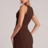 Tula Mid-Rise Bodycon Ultra Mini Kjol med spalt i chokladbrunt
