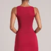 Tula midhög bodycon-ultraminikjol med slits i körsbärsrött
