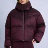 Vattentät, kort oversized skidjacka i burgundy