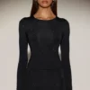 Venia Embellished Crew-Neck Long-Sleeve Top i svart