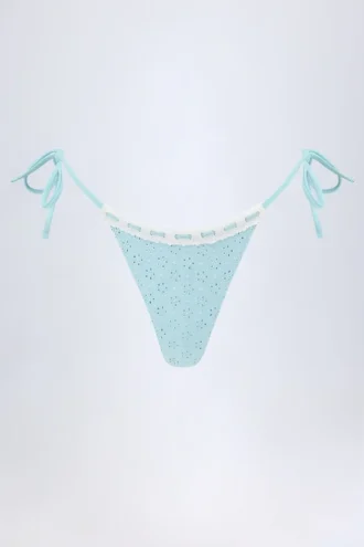 Vernazza bikinibyxor med snörning i sidorna i broderie anglaise i puderblått