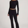 Vevina Modal Mid-Rise Flared Trousers i svart