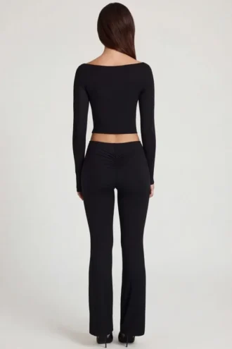 Vevina Modal Mid-Rise Flared Trousers i svart