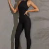 Vida jumpsuit med racerrygg i svart