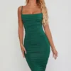 You’re My Type Cowl Neck Ruched Bodycon Midi Klänning i grönt
